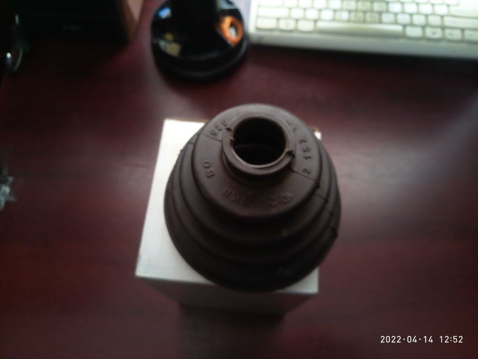 GKN Германия . Пыльник на привод. Ауди 80.