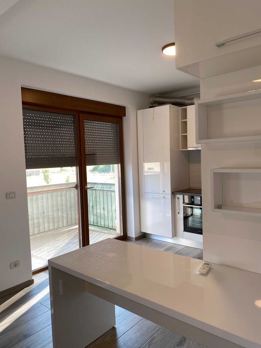 Ofer spre inchiriere apartament 2 cam, Dumbravita, Str. Mures, et. 1, decomandat, balcon mare, zona linistita, langa Profi, disponibil in 15.11.26