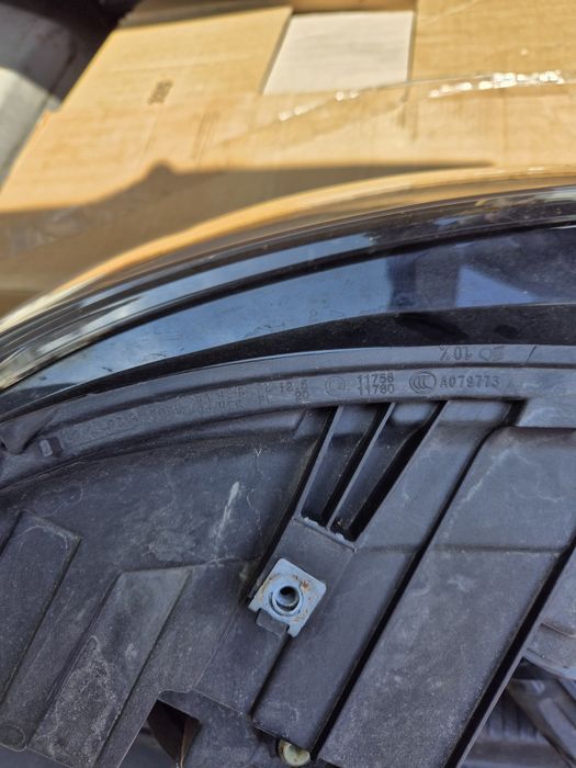 Vand faruri Volkswagen Transporter/ Caravelle/ Multivan T6 2018 Valeo