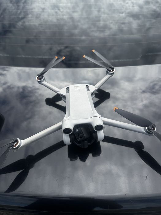 Продам дрон Dji mini 3 pro