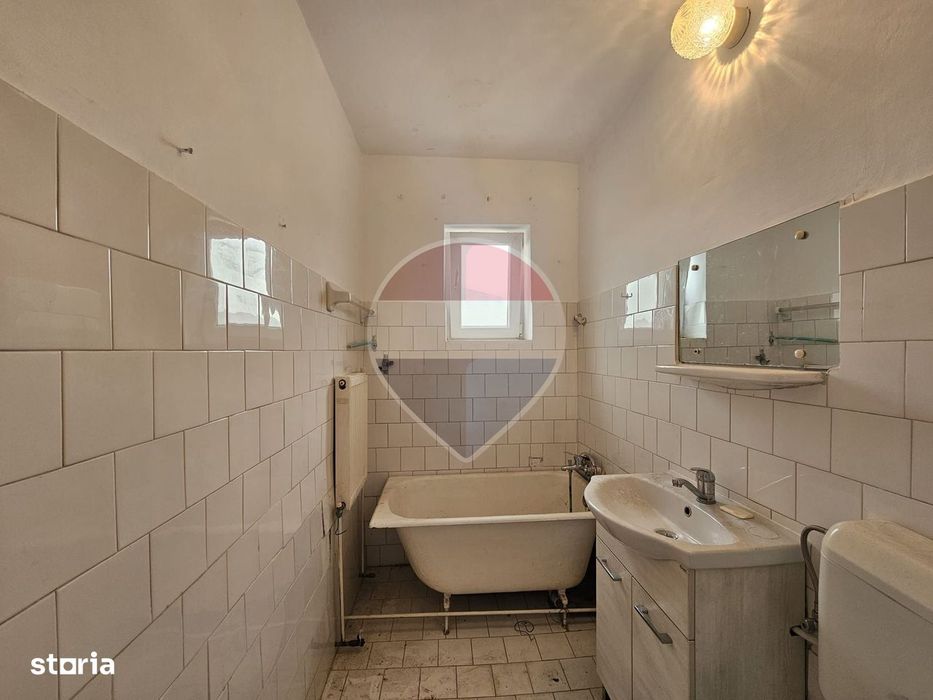 Apartament cu 3 camere