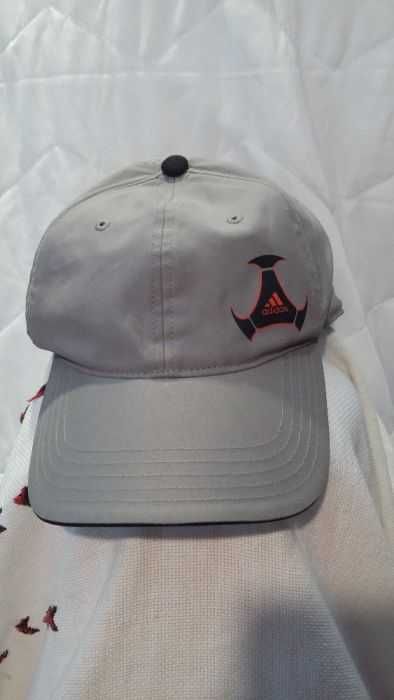 Adidas-Много Запазена