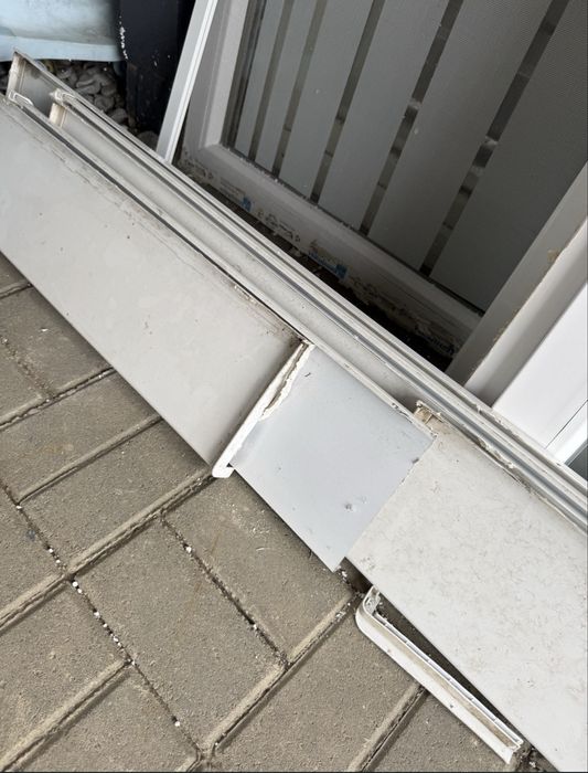 OCAZIE doar astazi !! Geamuri termopan + pervaz tabla + 4 Rulouri Aluminiu