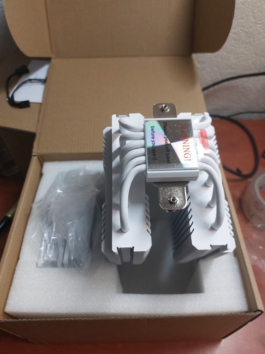 Cooler nou la cutie Thermalright Peerless Assasin 120 Se White Argb!