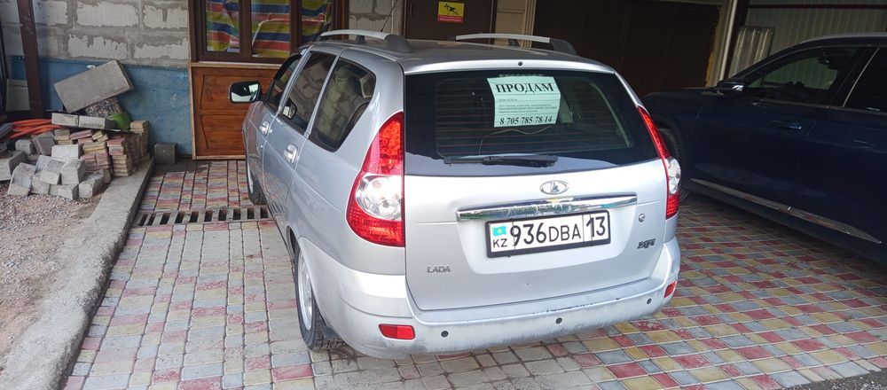 Продам Приору универсал, люкс 270000