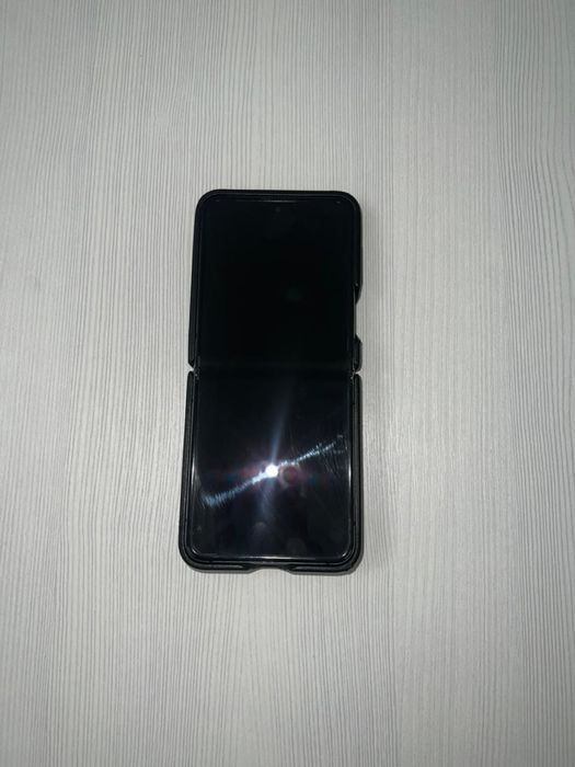 Samsnug Z Flip 5