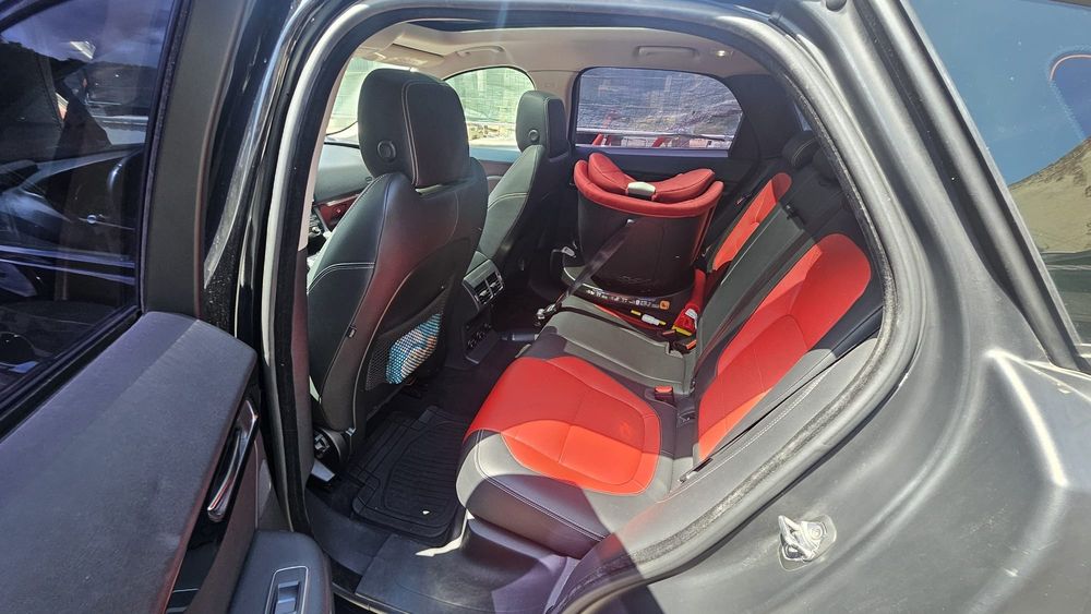 Jaguar f pace automatic 4x4