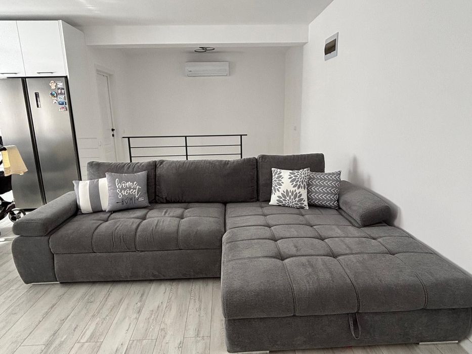 Vând canapea colțar