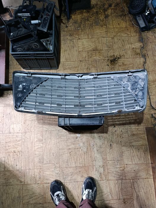 Решётка радиатора на Мерседес W140