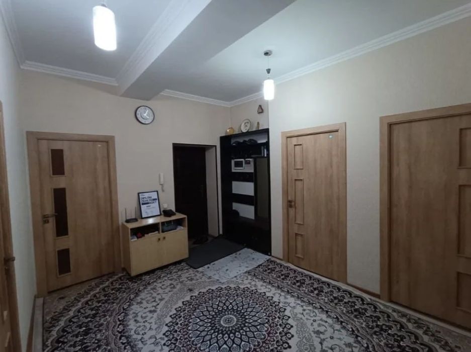 Срочно Продаётся ШРуставели Новостройка 4/5/8 с мебелью техникой !