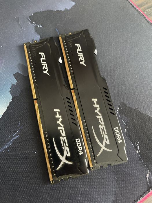8GB DDR4 Rami Kingston 2x4
