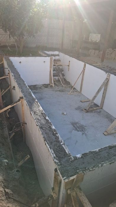 Construim piscine premium