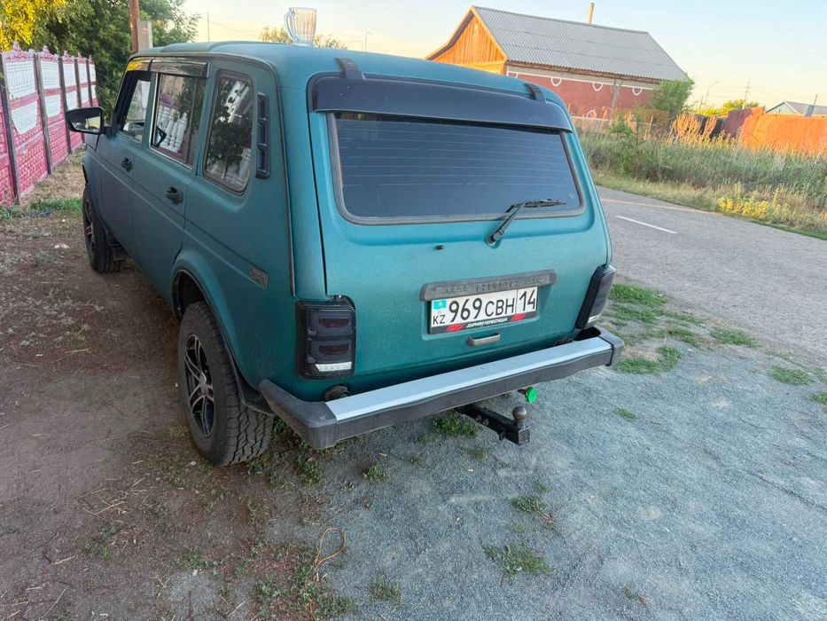 Продам ниву  2131