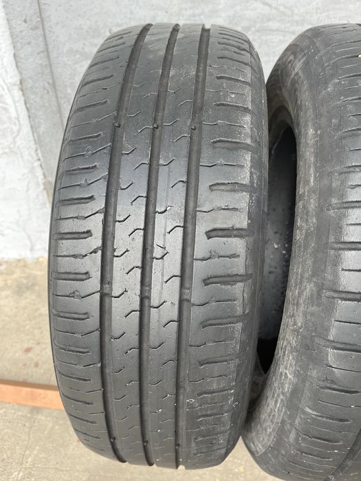 2 бр. летни гуми 175/65/14 Continental 5 mm DOT 2616