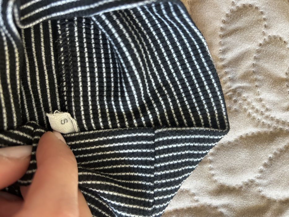 Черно-бял кроп топ