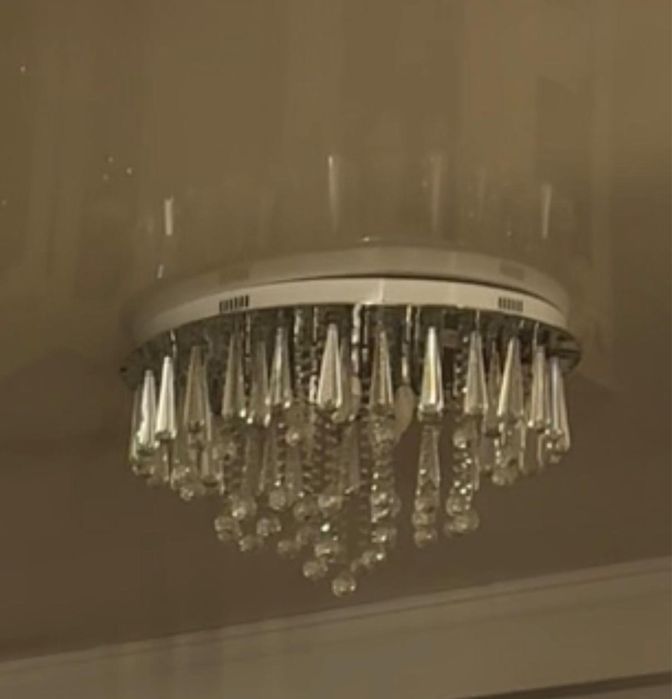 Хрустальная люстра — потолочная!