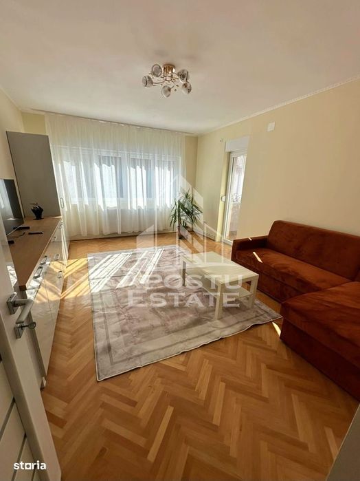 Apartament 2 camere decomandat,zona ultracentral