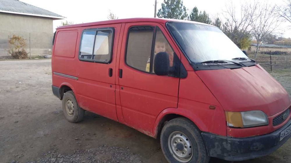 Ford sotiladi. Holati yaxshi