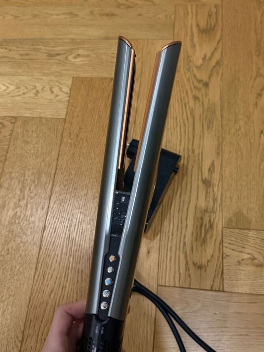 Фен-выпрямитель Akoya Silk Pro 25