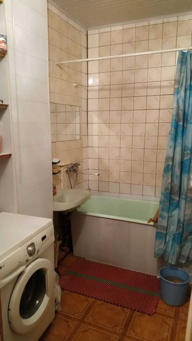 Продается своя 3-х комн. квартира в районе Ц-13 (Лабзак)