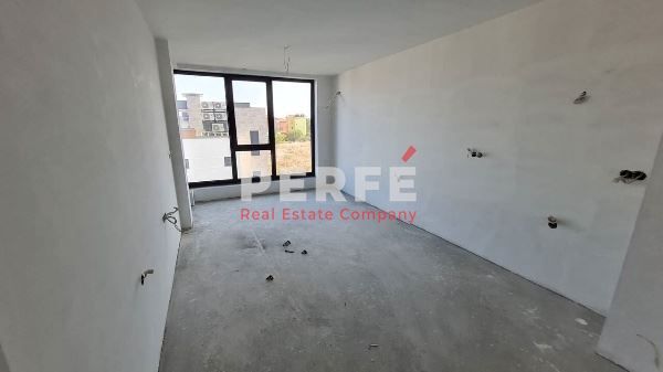 Продава се Двустаен апартамент в Бургас, Крайморие - 61 кв.м за 1378 €/кв.м - Снимка #3