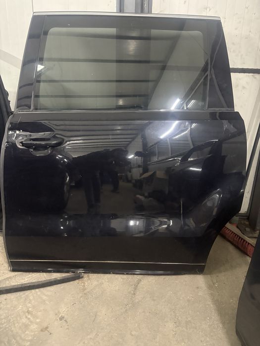 Задна лява врата за VW Sharan / Шаран след 2010 -