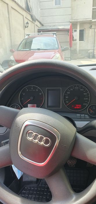 Vand Audi A4 B7 2 l benzina aspirat
