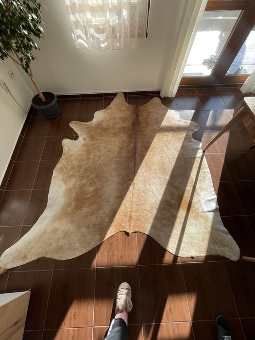 Килим от естествена телешка кожа