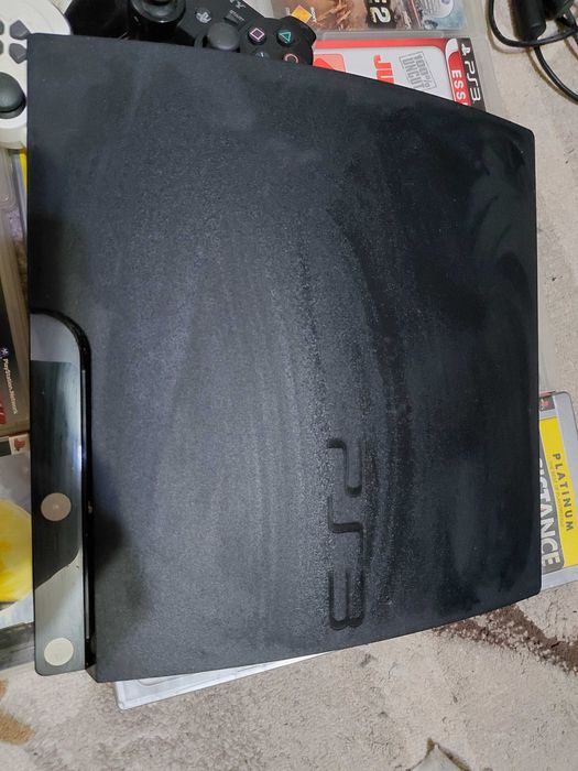 Vând sau schimb PS3 de 500