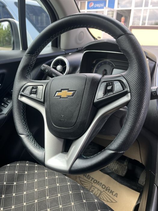 Продам Шевроле Трекер