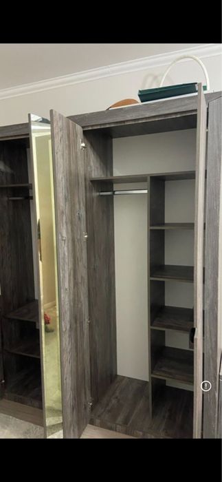 Спальный гарнитур