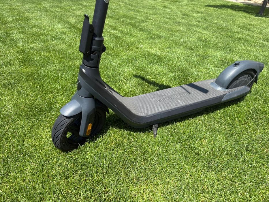 Trotineta electrica Ninebot E2 Pro