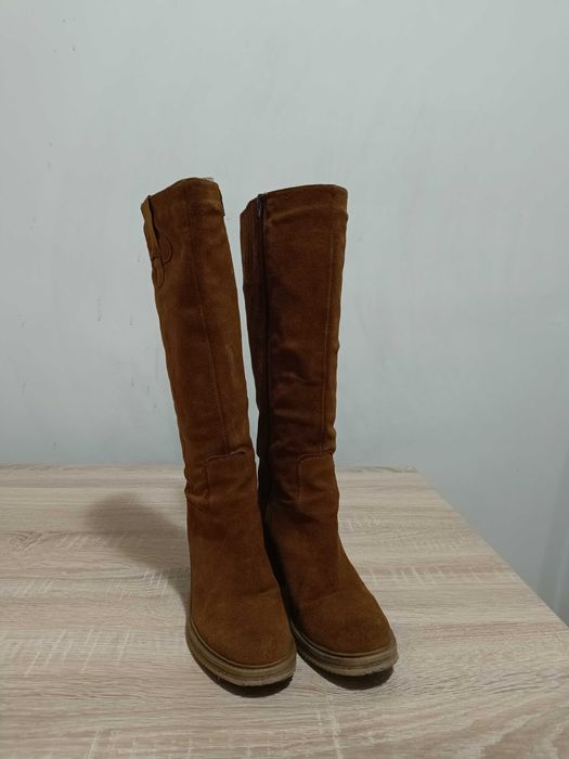 Ботуши от естествен велур на Fabiano