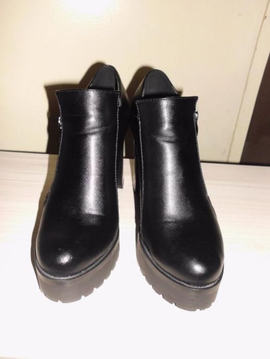 Обувки на висок ток Tendenz