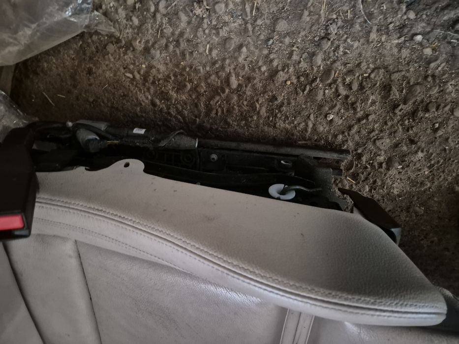Предни седалки БМВ Х5 Е70 с подгрев