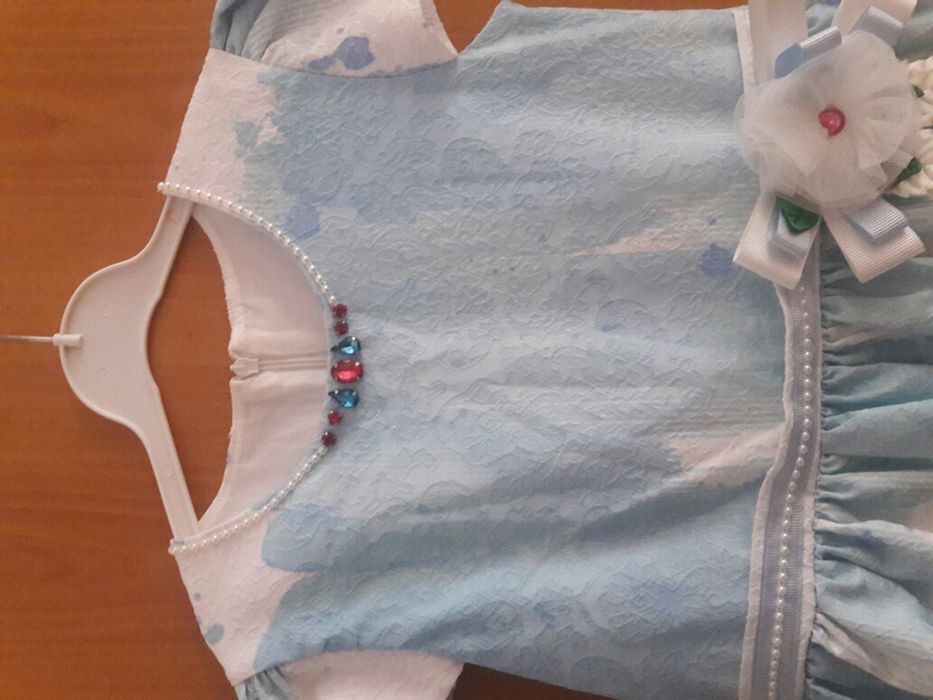 Платье нарядное