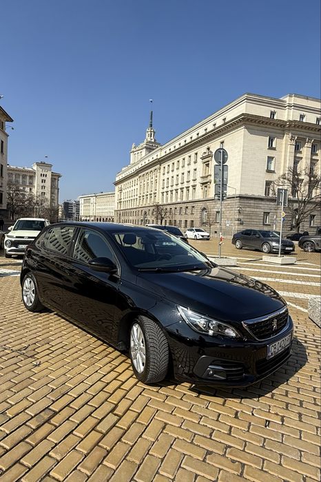 Peugeot 308 Черен цвят