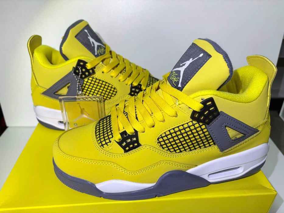 Nike Air Jordan 4 Retro Lightning