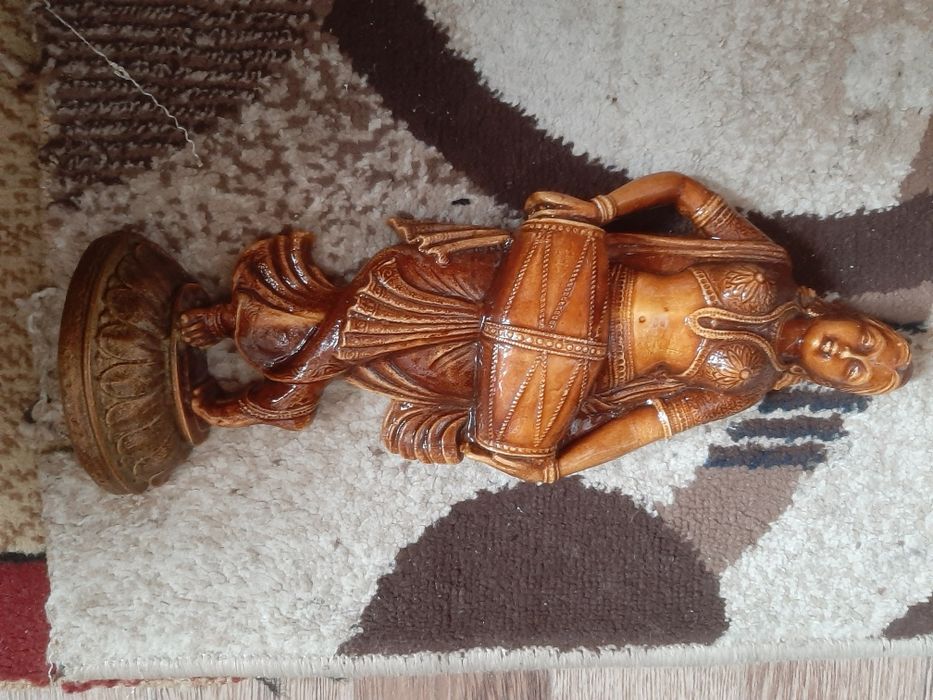 Статуэтка из гипса