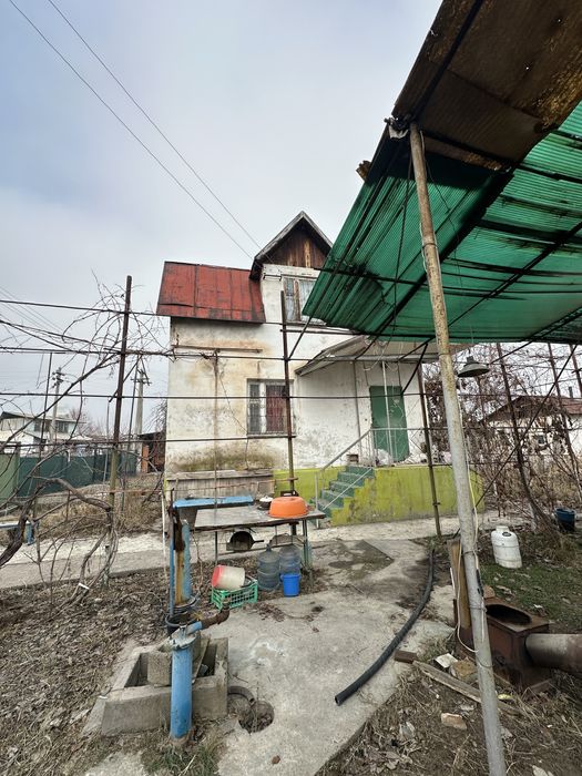 Продаю дачный участок с домом.