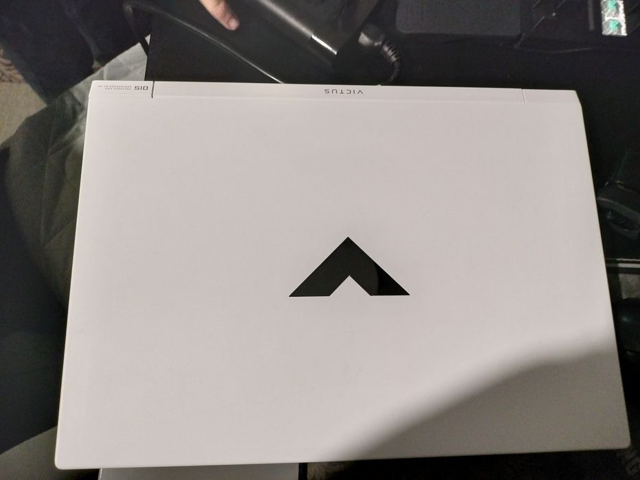 Leptop Victus I5 gen12 rtx 3050