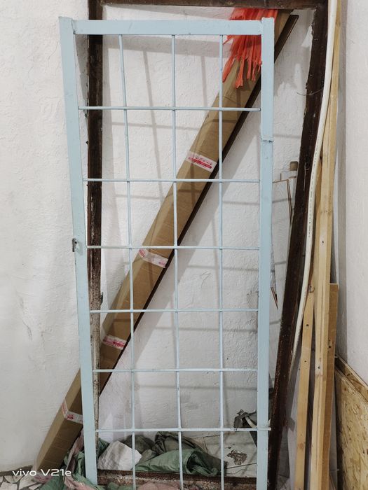 Решетка на двери