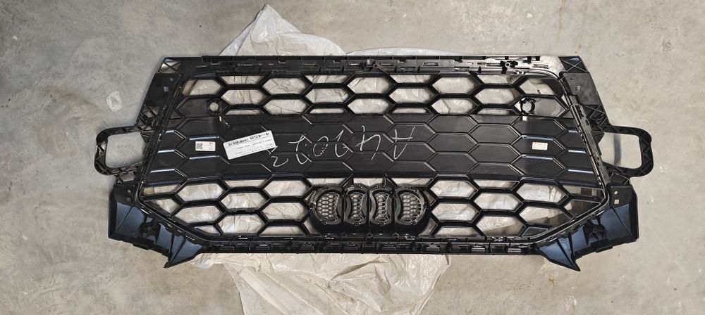 Челна решетка за Audi A5 8t, челна S-line решетка за A4 S4 B9 8w Facel