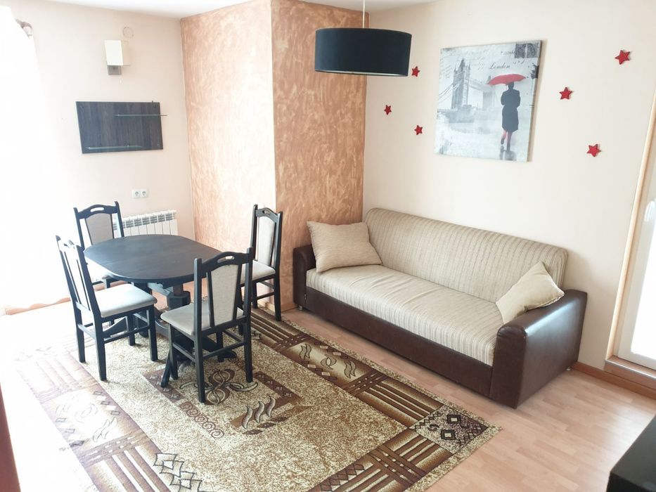 Дава се под наем Тристаен апартамент в София, Бъкстон - 85 кв.м за 688.5 € - Снимка #1