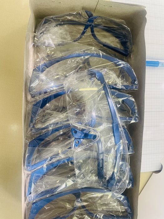 Рабочие кожаные перчатки