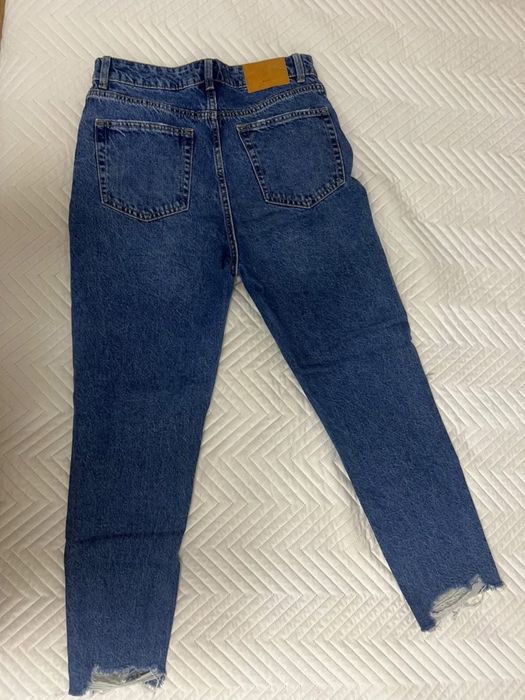 Нови дънки BERESHKA.