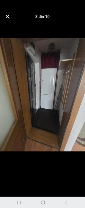 Vând apartament roman