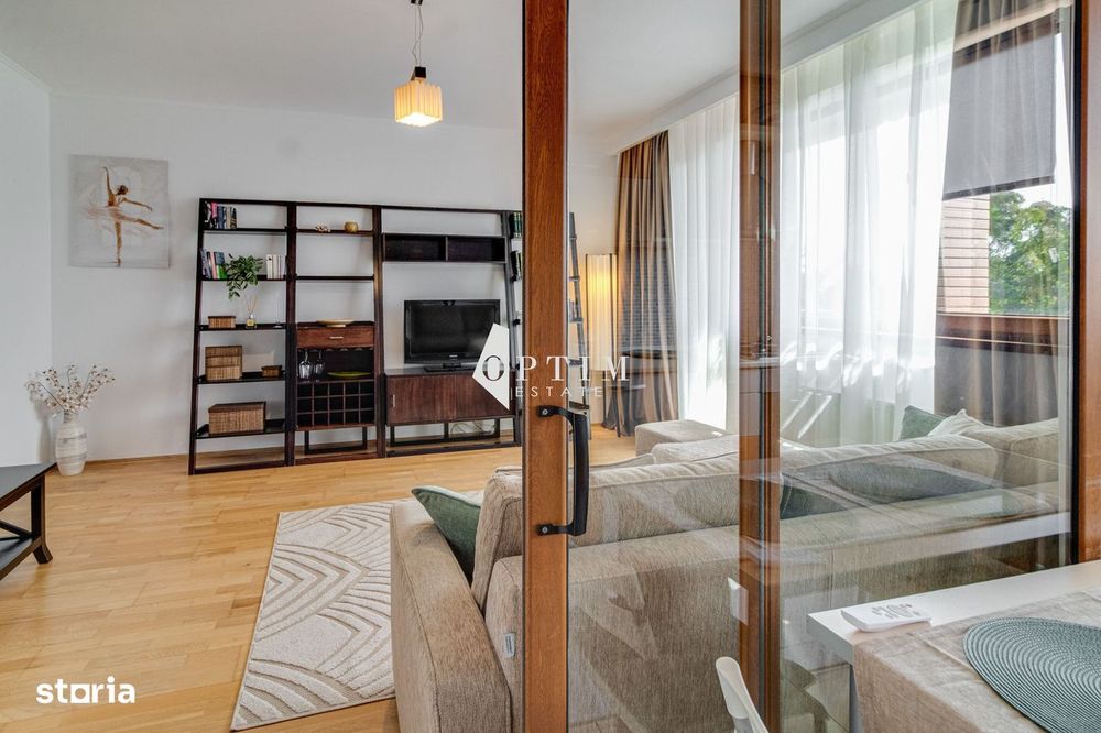 NOU! 2 camere LUMINOS,  50 mp, Bloc 2010, Balcon cu VIEW liber!
