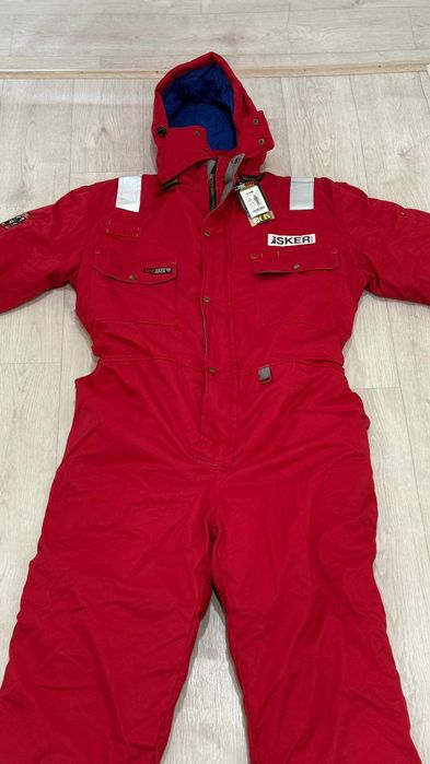 Продам новый комбинезон зимний