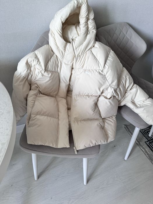 Продам женскую куртку